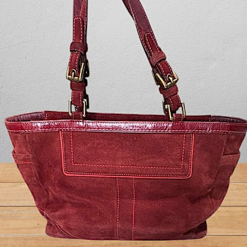 Coach 8B03 Burgundy Suede Hampton Bordeaux Tote - Picture 6 of 15